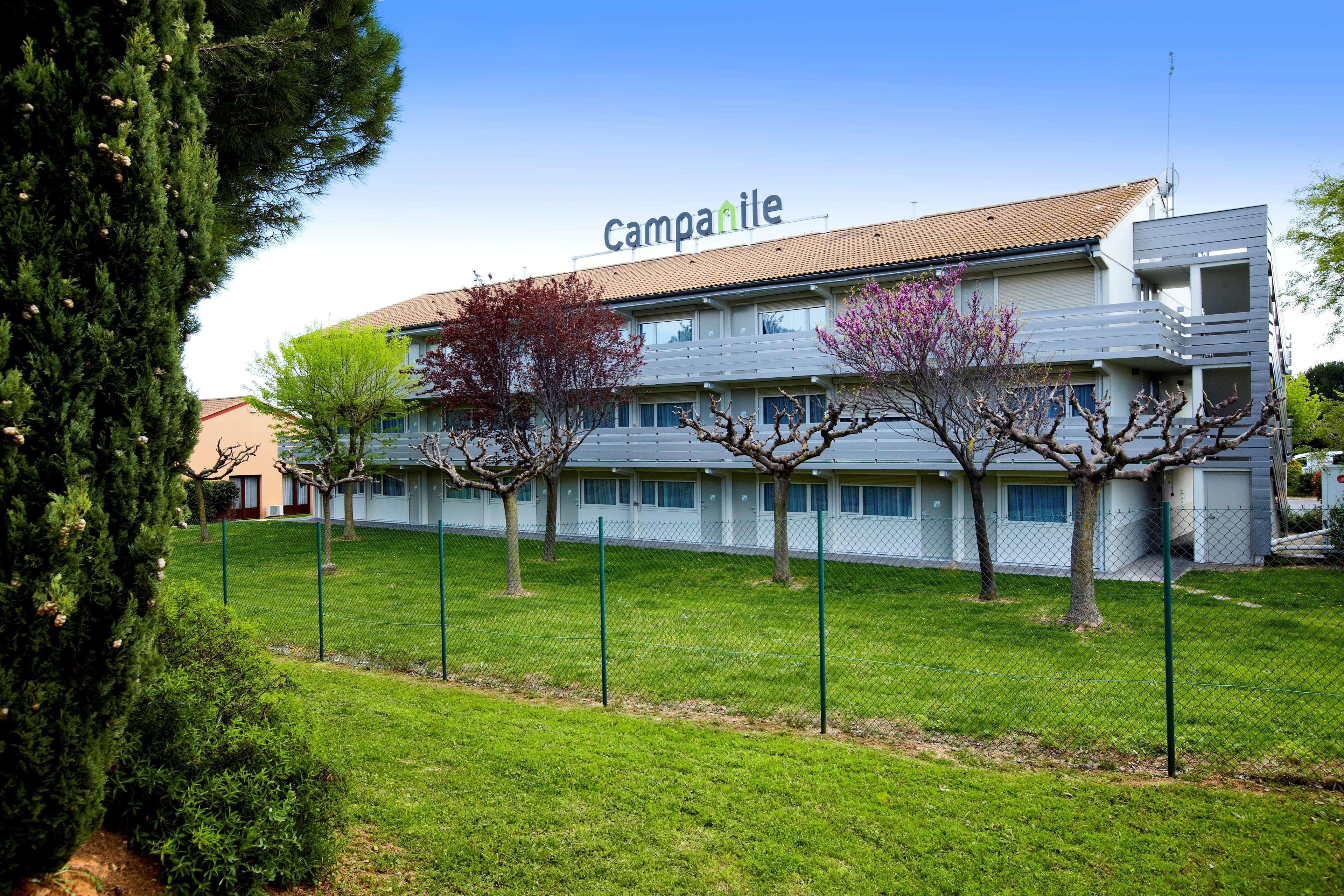 Campanile Beziers A9/A75 Hotel Exterior photo